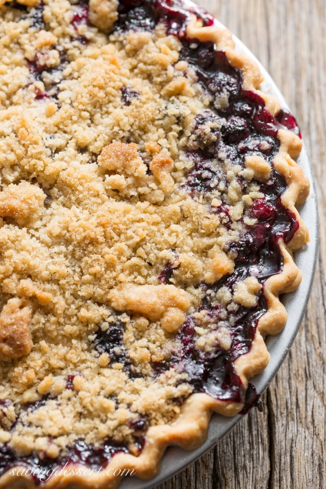 blueberry-crumble-pie-8