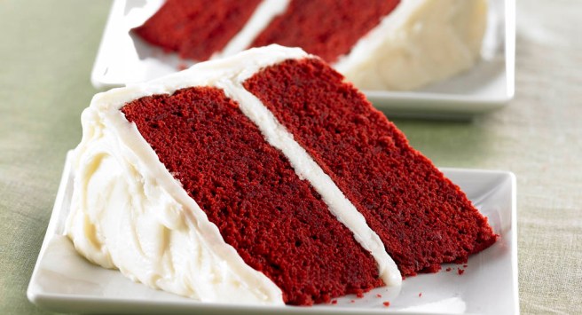 red-velvet-cake-with-vanilla-cream-cheese-frosting_ashx_