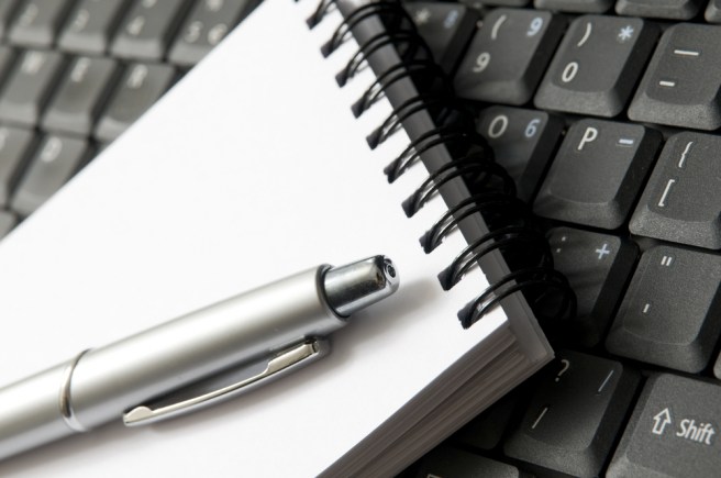 notebook-computer-writing-blogging